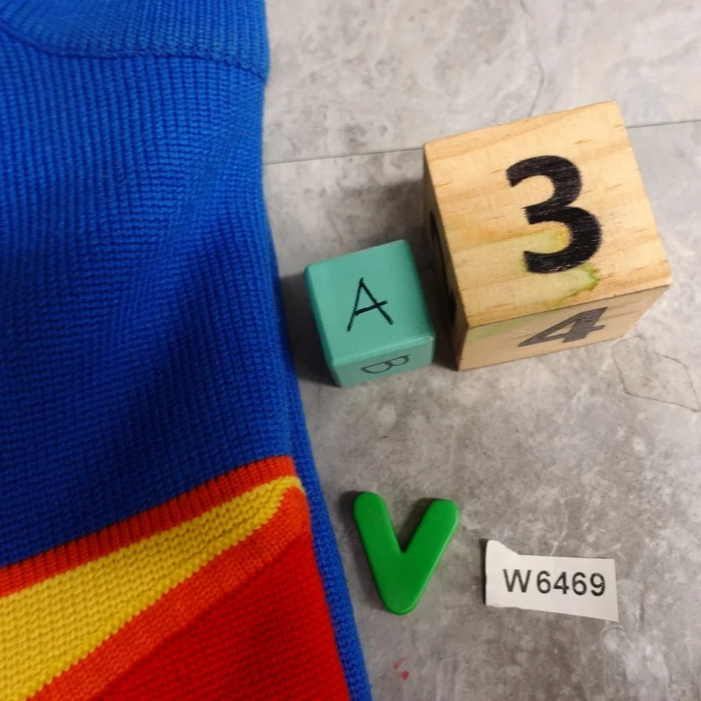 Vintage Ski Sweater Womens L Blue Yellow Red Colorblock Stripe 70s OSSI Slim Fit